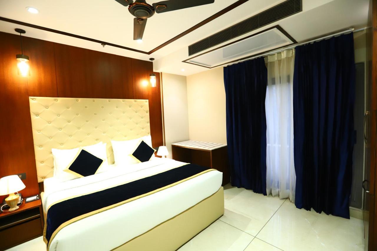 Hotel Sanca International Patel Nagar Delhi - Couple Friendly Local Ids Accepted New Delhi Exterior photo